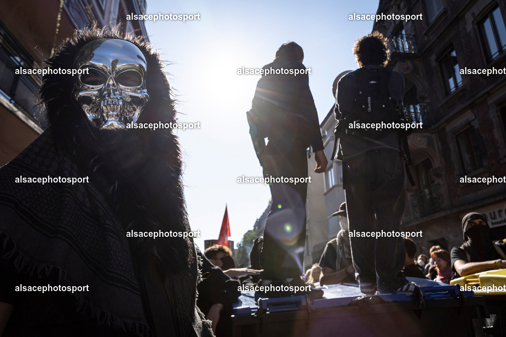 _B7A9718 | manifestation de lycéens à Strasbourg, le 6 octobre 2026, dans le cadre d’un mouvement national de protestation contre les conditions d’apprentissage. - Realisiert mit Pictrs.com