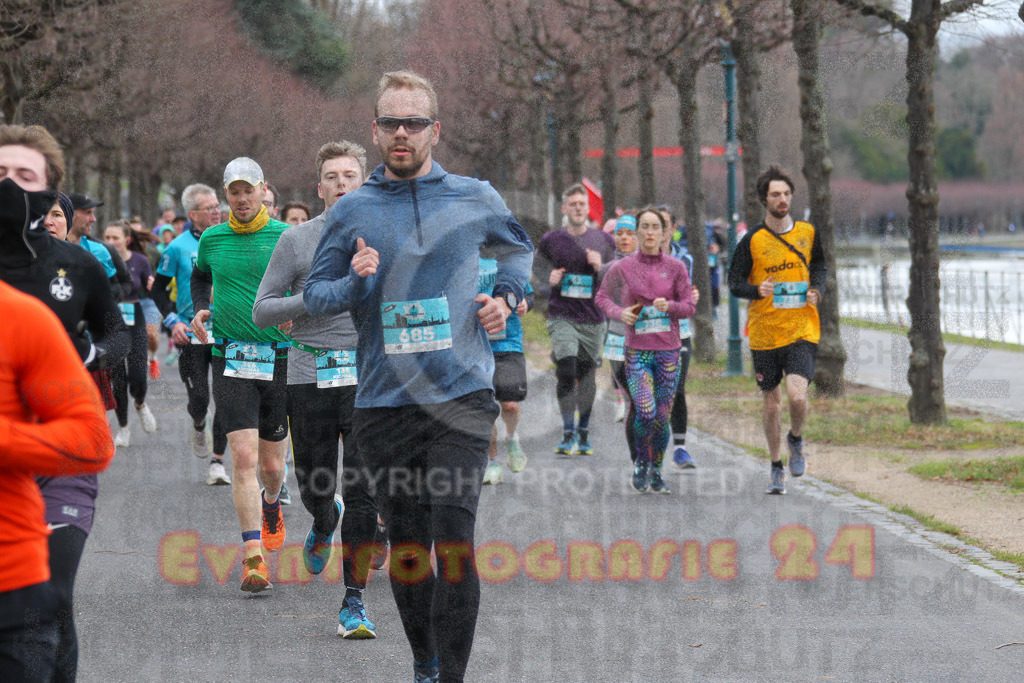 231231_1121_EV4_9276 | Sportfotografie im Rhein-Sieg Kreis, Köln, Bonn, NRW, Rheinland Pfalz, Hessen, etc. Unser Tätigkeitsfeld umfasst den Laufsport vom Volkslauf über den Marathon, Duathlon, Triathon bis zum Ultralauf wie Kölnpfad Ultra oder Schindertrail.