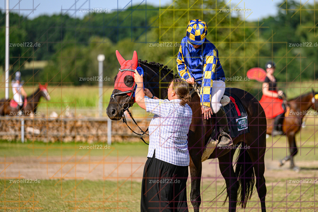 30 Jahre RFV Pulsnitz e.V., Pulsnitz am 09.08.2026 | Zur 28. breitensportlichen Veranstaltung des RFV Pulsnitz e.V. fanden verschiedene Wettbewerbe in nahezu allen Disziplinen des Pferdesport statt. - 05 Kostüm-Stilspring-Wettbewerb - Realisiert mit Pictrs.com