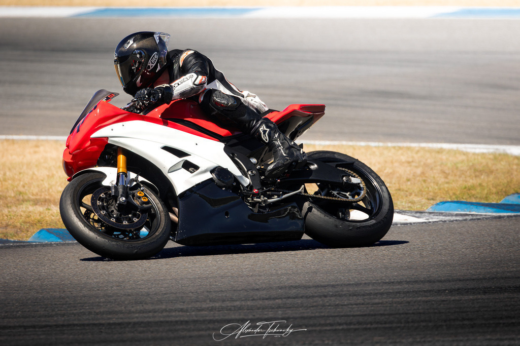Ducati Trackday Hockenheimring 2026 | Entdecken Sie die faszinierende Welt von Alexander Tschuncky Arts: Kreative Fotografie, atemberaubende Automobilkunst und hochwertiger Bilderdruck. Lassen Sie sich inspirieren! - Realisiert mit Pictrs.com
