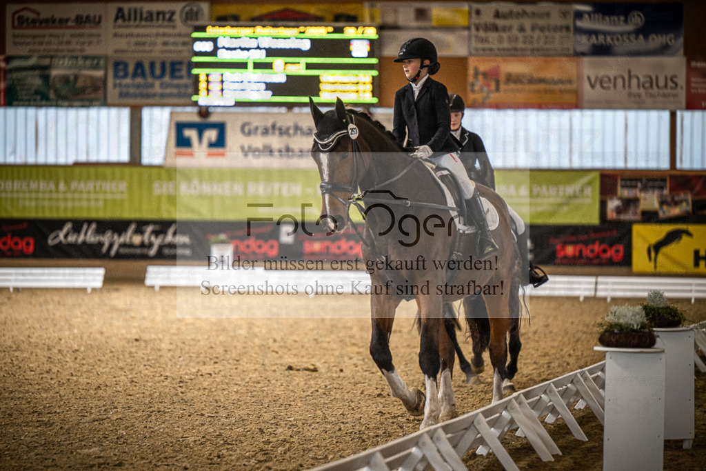 DOS_2461 | Entdecke hochwertige Reitturnierfotos von Foto Oger. Professionell, emotional und authentisch – jetzt Lieblingsmomente im Shop bestellen.Deutschlandweite Turnierfotografie. - Realisiert mit Pictrs.com