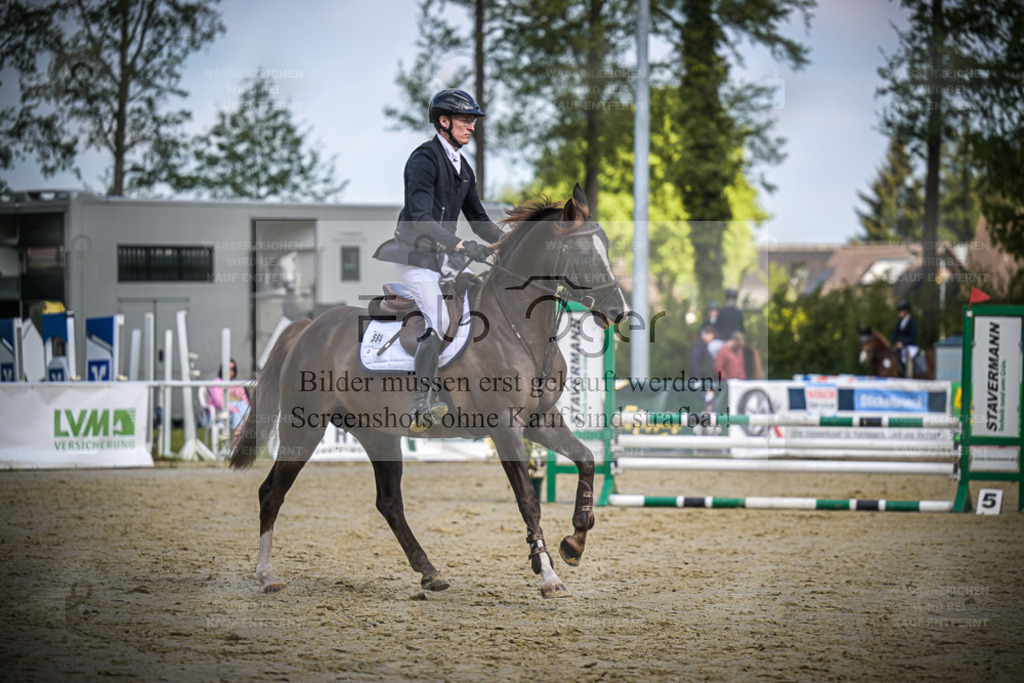 DOS_4482 | Entdecke hochwertige Reitturnierfotos von Foto Oger. Professionell, emotional und authentisch – jetzt Lieblingsmomente im Shop bestellen. - Realisiert mit Pictrs.com