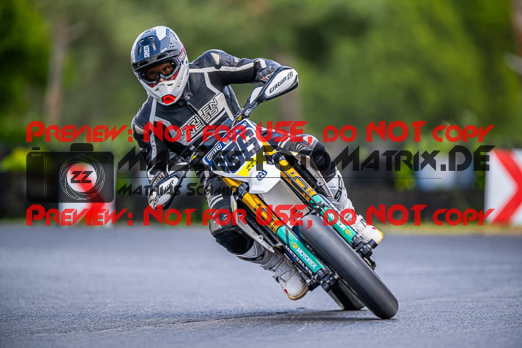 MaZZes_FotoMatrix_220528_1494 | Fotograf Mathias Schmid
Sportfotograf,
Eventfotograf,
Hochzeitsfotograf,
Portraitfotograf