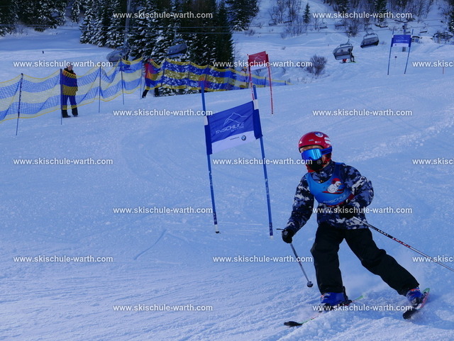Anastasia (3) | Photos von der Skischule Warth - Realisiert mit Pictrs.com