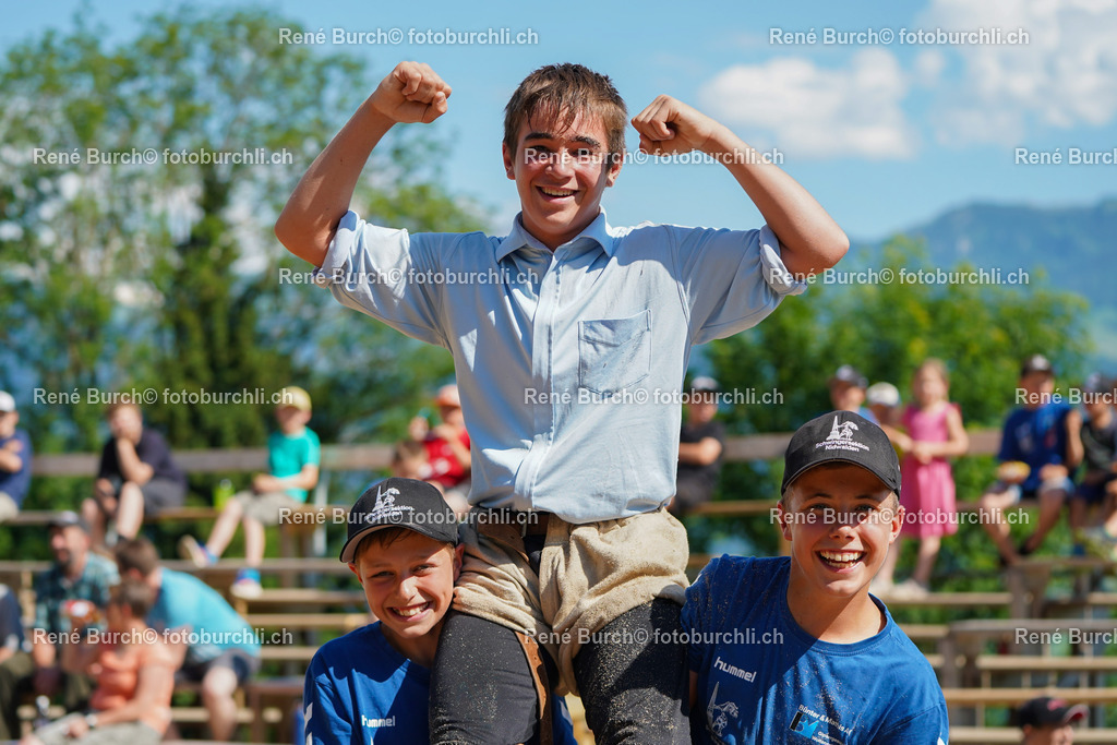 Scheuber Ivo | René Burch leidenschaftlicher Fotograf aus Kerns in Obwalden.  Hier finden sie Sport, Landschaft und Natur Fotografie.
 - Realisiert mit Pictrs.com