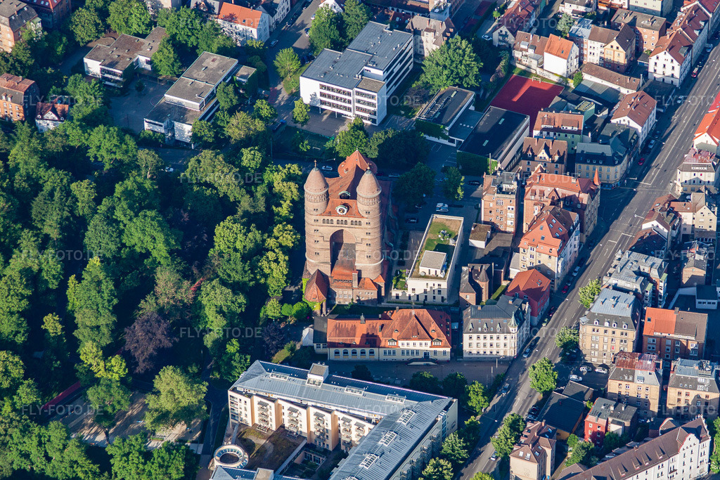 Luftbild: Pauluskirche im Ortsteil Mitte in Ulm im Bundesland Baden-Württemberg in Deutschland.Foto: IMG_67236.jpg vom 08.06.2014 durch Werner Riehm/FLY-FOTO.deAuflösung des Originals: 4752 x 3168 pxWWW.PAULUSKIRCHE-ULM.DE