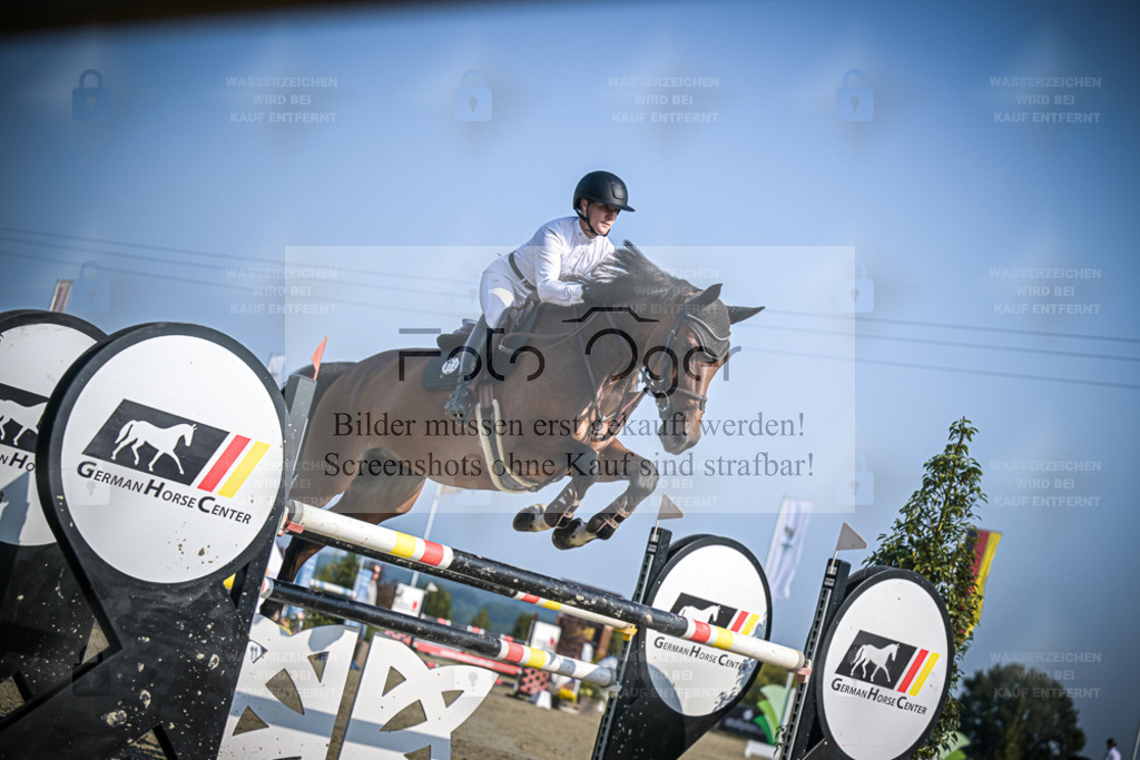 DOS_0450 | Entdecke hochwertige Reitturnierfotos von Foto Oger. Professionell, emotional und authentisch – jetzt Lieblingsmomente im Shop bestellen. - Realisiert mit Pictrs.com
