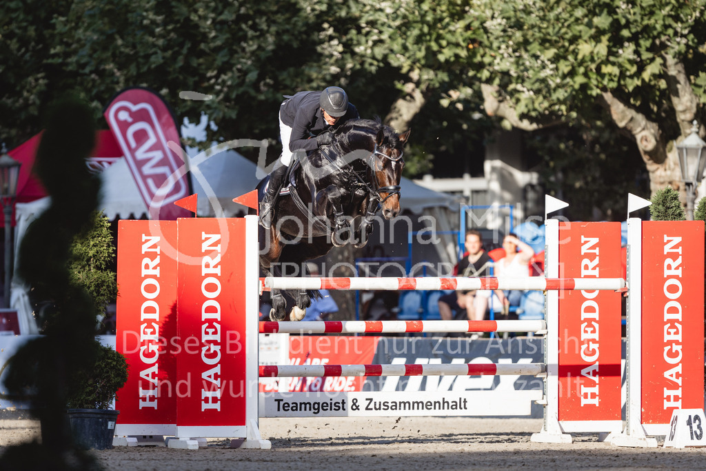 230910_OWLCh_Sparkasse-805 | Deine schönsten Turniermomente als professionelle Fotos! Entdecke hochwertige Pferdesport-Fotografie im Online-Shop. Jetzt Fotos finden & bestellen!