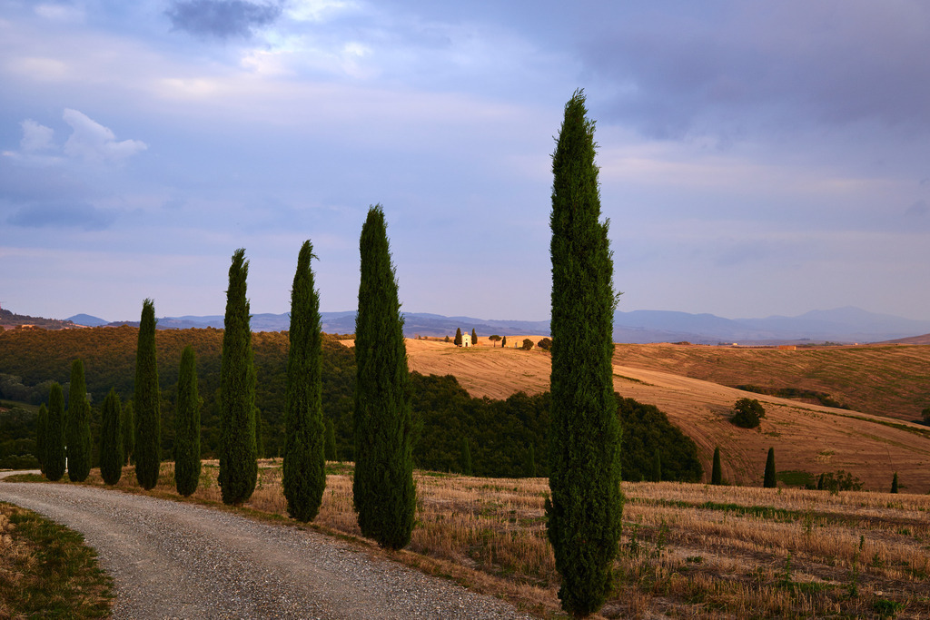Cappella della Madonna di Vitaleta | San Quirico d'Orcia, Italien - September 07, 2016: Cappella della Madonna di Vitaleta. - Realisiert mit Pictrs.com