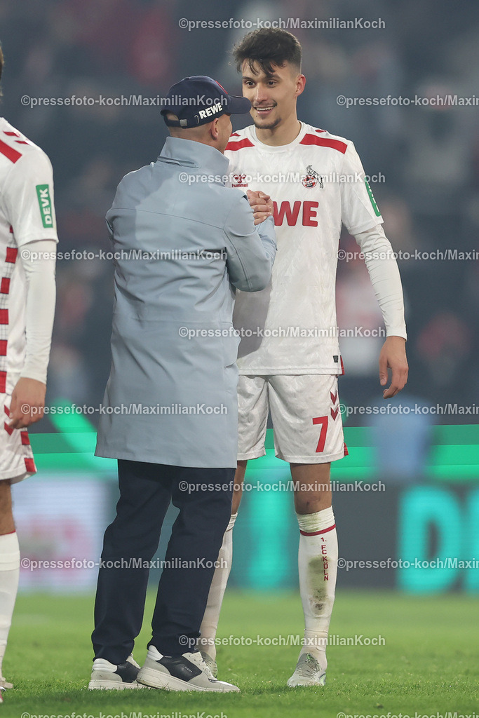 1FC04122403272 | 04.12.2024, Fußball, 1. FC Köln - Hertha BSC, Achtelfinale DFB-Pokal, RheinEnergieSTADION, Saison 2024 2025: Trainer Gerhard Struber (Cheftrainer 1.FC Köln) zusammen mit Torschütze Dejan Ljubicic (1.FC Köln #7)DFB regulations prohibit any use of photographs as image sequences and or quasi-video.