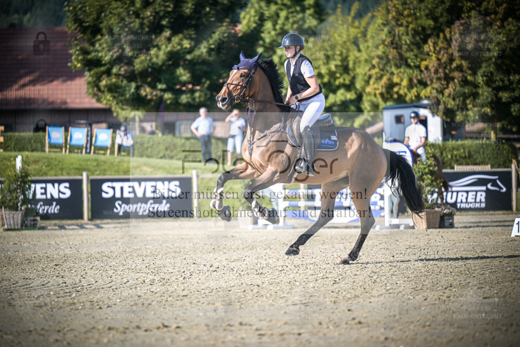 DOS_3229 | Entdecke hochwertige Reitturnierfotos von Foto Oger. Professionell, emotional und authentisch – jetzt Lieblingsmomente im Shop bestellen. - Realisiert mit Pictrs.com