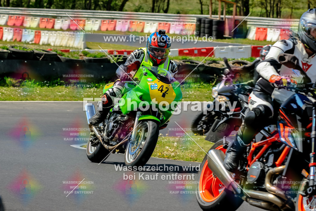 _OTO2201 | Hier findet Ihr Bilder von Touristenfahrten auf der Nürburgring Nordschleife oder von anderen Veranstaltungen die ich besucht habe. Viel Spass beim Durch Schauen 