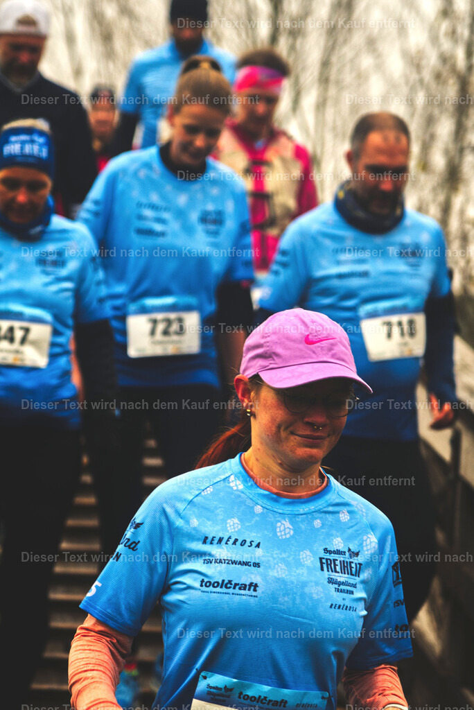 cineathletes-huegelland-2025-11-09-11-31-49 | Sportfotografie rund um Obstacle Course Racing und Trail Run - Realisiert mit Pictrs.com