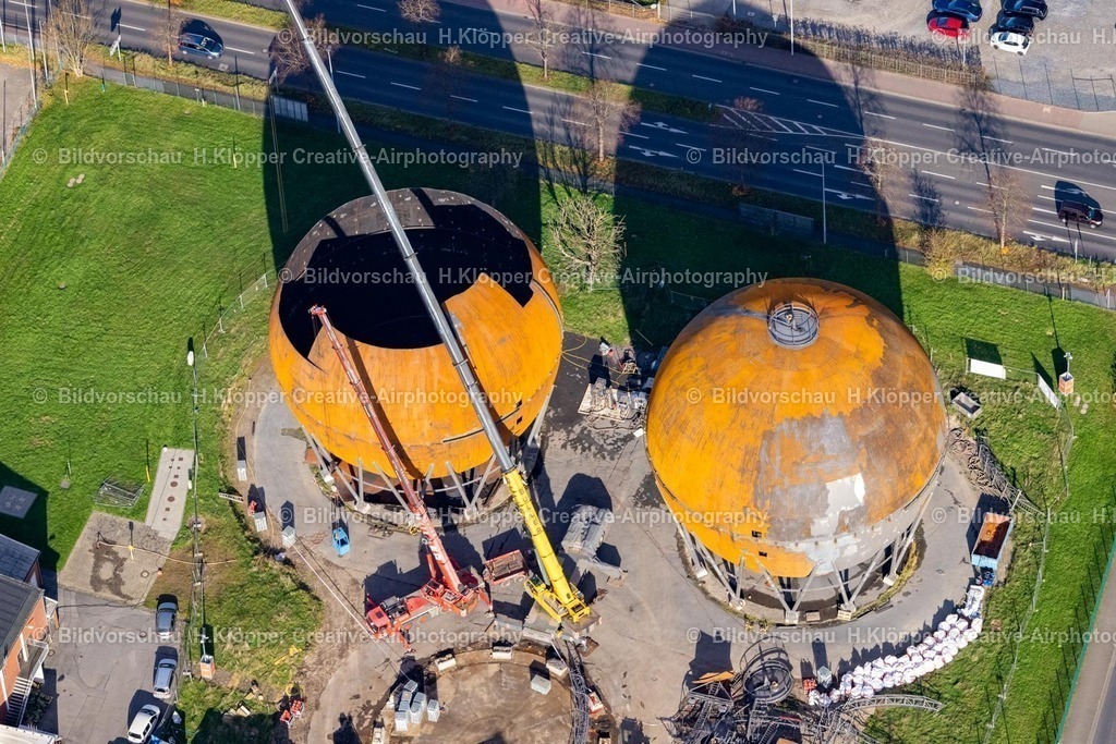 Luftbilder Aachen-7334 | Luftbildfotografie Abrißarbeiten auf dem Industriegelände " Gasometer- Hoch- Speicherbehälter " an der Straße Prager Ring in Aachen im Bundesland Nordrhein-Westfalen, Deutschland. - Realisiert mit Pictrs.com