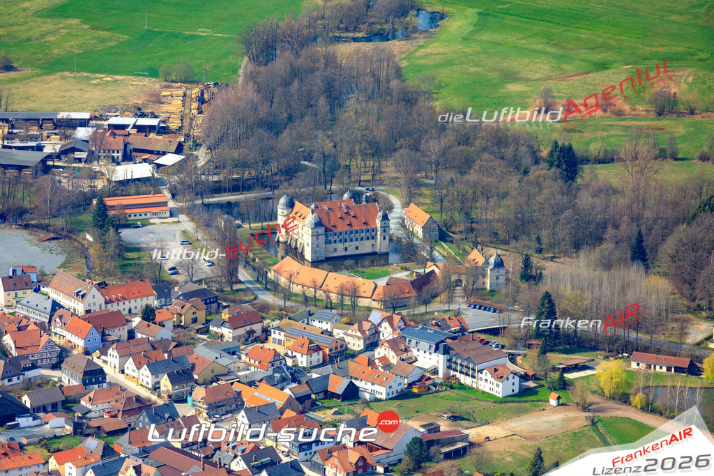 Die Luftbildaufnahme Mitwitz -  wurde 2019 mittels Flugzeug (keine Drohne) erstellt. Perfekte Schärfe und Druck- Ergebnisse- Garantiert!