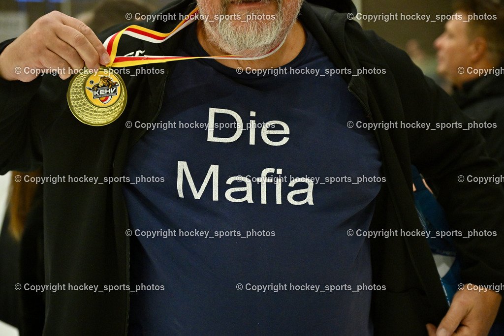 ESC Sparkasse Steindorf Meister 2025/26 | Betreuer ESC Steindorf Stefan Platzner, ESC Sparkasse Steindorf Meister 2025/26, ESC Sparkasse Steindorf Meister 2025/26 am 08.03.2026 in Althofen (Stadthalle Althofen), Austria, (Photo by Bernd Stefan)