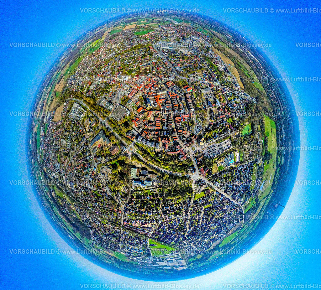 Werne250490035Mitte | Luftbild, Wohngebiet Ortsansicht Mitte Zentrum, Erdkugel, Fisheye Aufnahme, Fischaugen Aufnahme, 360 Grad Aufnahme, tiny world, little planet, fisheye Bild, , Werne, Ruhrgebiet, Nordrhein-Westfalen, Deutschland