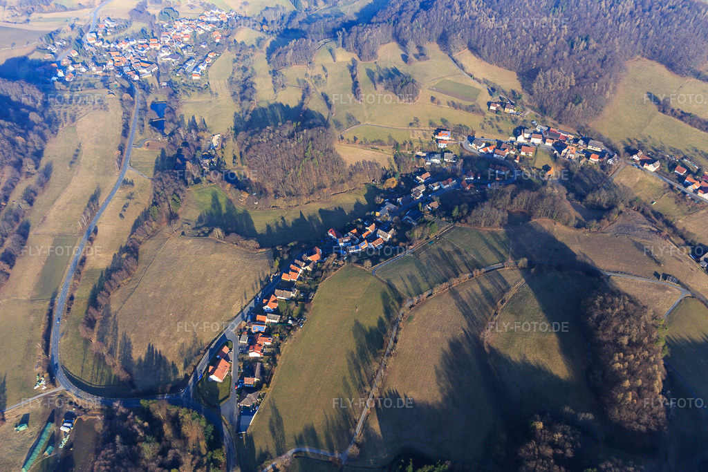 Luftbild: Dorfansicht aus Westen im Ortsteil Steinau in Fischbachtal im Bundesland Hessen in Deutschland. Foto: IMG_096622.jpg vom 14.02.2017 durch Werner Riehm/FLY-FOTO.de