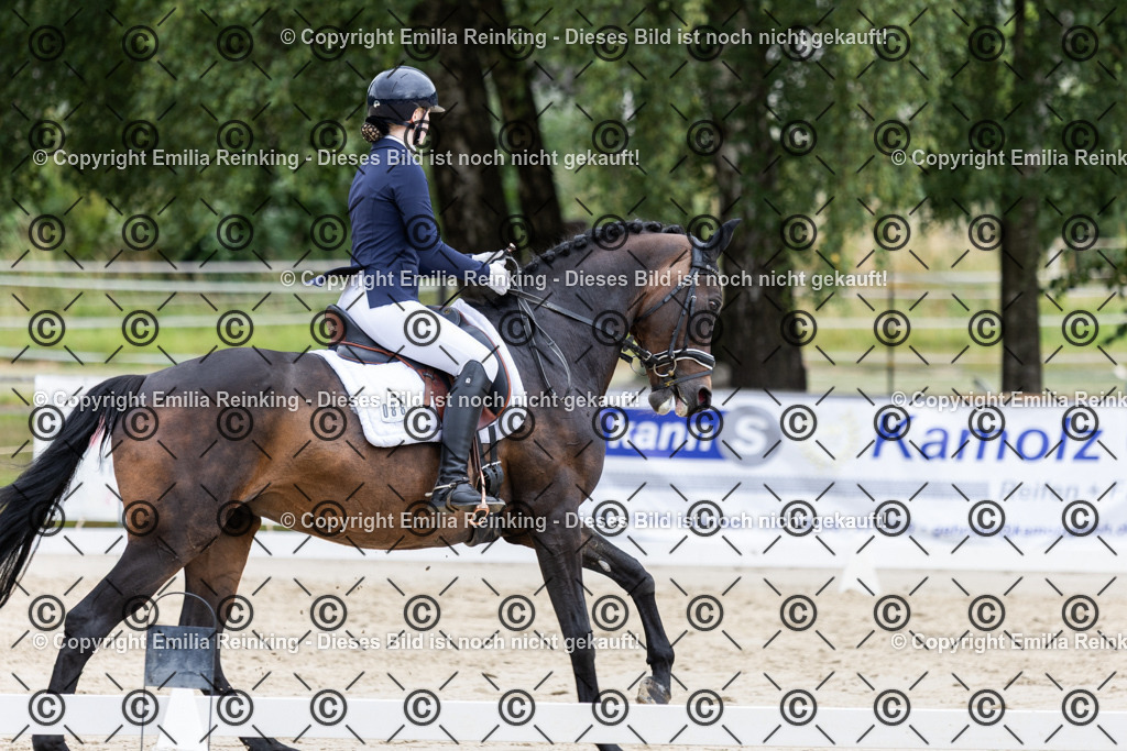 CL5A8004 | Emilia Reinking Fotografie - Realisiert mit Pictrs.com