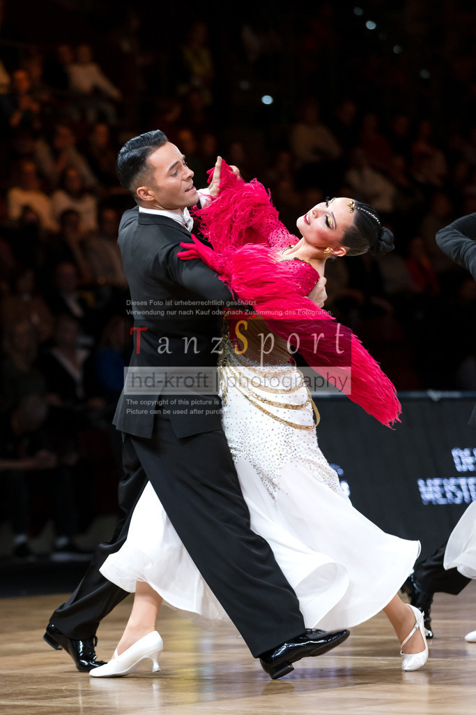 20241109_DM-Formationen_6712 | Tanzsportbilder, Standardtanz, Lateintanz, WDSF, DTV, LTVB, dancecomp, goc, hessen tanzt, blaues band der spree, walzer, tango, wiener walzer, slowfox, quickstepp, samba, rumba, cha-cha-cha, paso doble. jive, hd-kroft photography, turniertanzsport