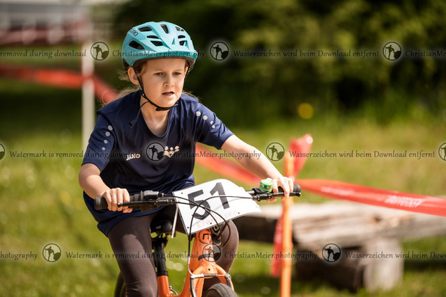 Eierlesen 2026 | Sie wurden bei einem Event oder Sportanlass fotografiert? Hier finden sie ihre Bilder! - Realisiert mit Pictrs.com