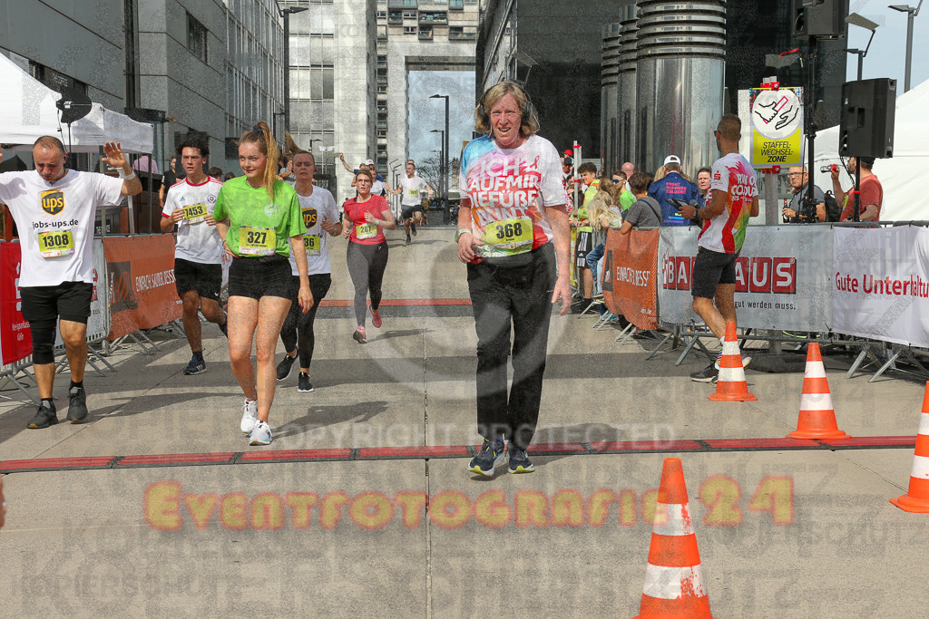 250920_1333_EX1_5471 | Sportfotografie im Rhein-Sieg Kreis, Köln, Bonn, NRW, Rheinland Pfalz, Hessen, etc. Unser Tätigkeitsfeld umfasst den Laufsport vom Volkslauf über den Marathon, Duathlon, Triathon bis zum Ultralauf wie Kölnpfad Ultra oder Schindertrail.
