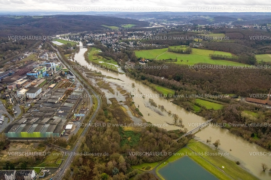 Witten231202007Ruhr | Luftbild, Ruhrhochwasser, Weihnachtshochwasser 2023, Fluss Ruhr tritt nach starken Regenfällen über die Ufer, Überschwemmungsgebiet zwischen Ruhrbrücke Bommern und Nachtigallbrücke an der Straße Ruhrdeich mit Deutsche Edelstahlwerke, Witten, Ruhrgebiet, Nordrhein-Westfalen, Deutschland