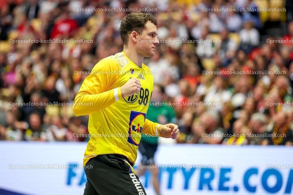 EHF17012601097 | 17.01.2026, Handball, Men's EHF EURO 2026, Österreich - Spanien, Jyske Bank Boxen in Herning, Dänemark, Preliminary Round:  Constantin Möstl (Austria #98) 