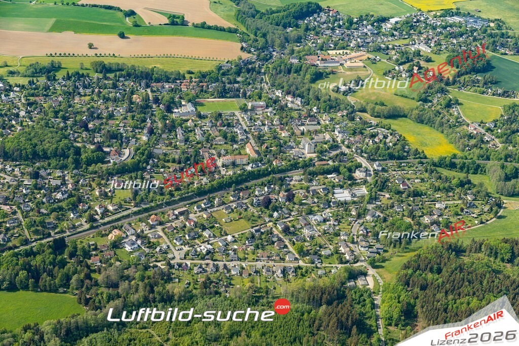 Die Luftaufnahme Jößnitz - Plauen wurde 2022 vom Flugzeug aus (keine Drohne) erstellt. Hohe Auflösung -für große Poster und Wandbilder geeignet - Garantiert!