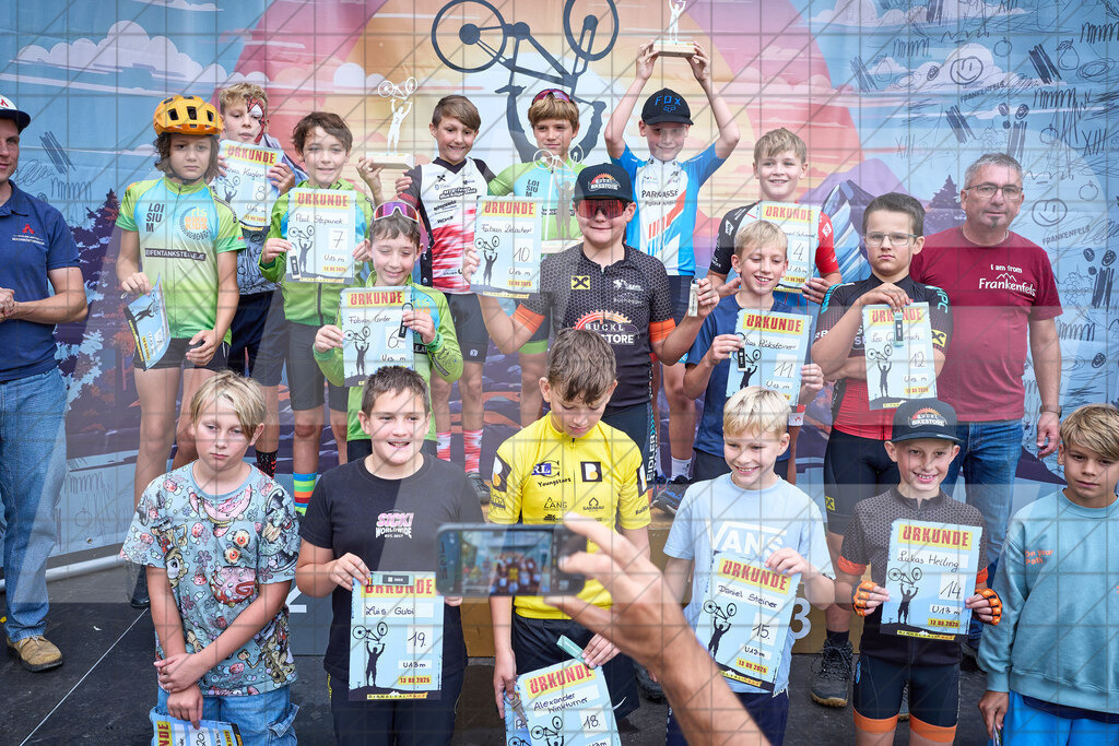 Betriebszentrum Laubenbachmühle, Frankenfels, Österreich - 13. September 2025: Dirndltal Race - Kids Race - SiegerehrungFotograf: Martin Bihounek / martinbihounek.com | 13. September 2025 Betriebszentrum Laubenbachmühle, Frankenfels, Österreich : Dirndltal Race - Kids Race - Siegerehrung •••••Photo by: Martin Bihounek / martinbihounek.comInsta: @martinbihounekcom