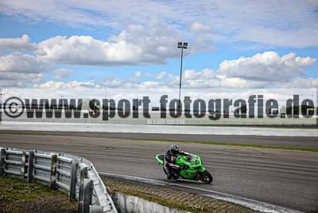 pube9095 | Professionelle Fotos von Sportveranstaltungen, aber auch Hochzeiten und anderen Events. - Realisiert mit Pictrs.com