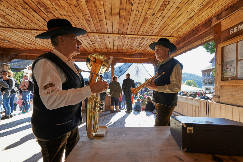 Alptag in Schwarzenberg | Schwarzenberg, Austria - September 08, 2015: Alptag in Schwarzenberg. - Realisiert mit Pictrs.com