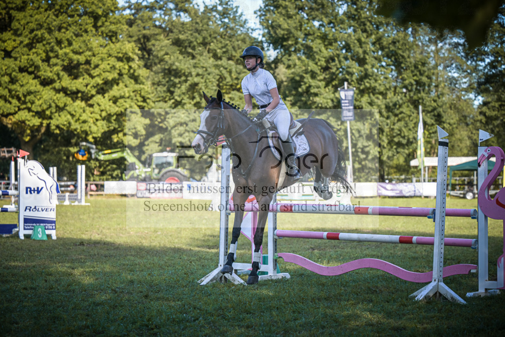 DOS_0624 | Entdecke hochwertige Reitturnierfotos von Foto Oger. Professionell, emotional und authentisch – jetzt Lieblingsmomente im Shop bestellen.Deutschlandweite Turnierfotografie. - Realisiert mit Pictrs.com