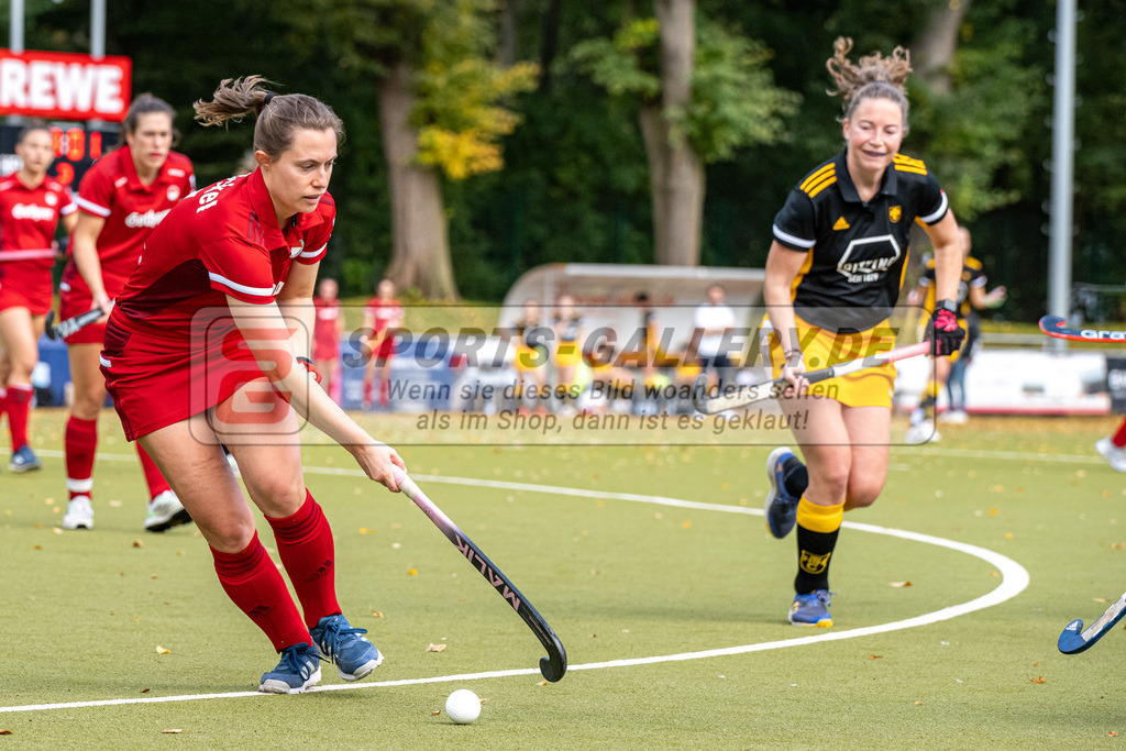 SFE_20221008_0055 | 1. Bundesliga Hockey Damen Rot-Weiss Köln - Harvestehuder THC am 08.10.2022 in Köln (KTHC Stadion Rot-Weiss Köln Tennis and Hockey Club), Photo: Stephan Fehrmann 2022 (Sports-Gallery),Lea Stöckel ( Rot-Weiss Köln #7 )