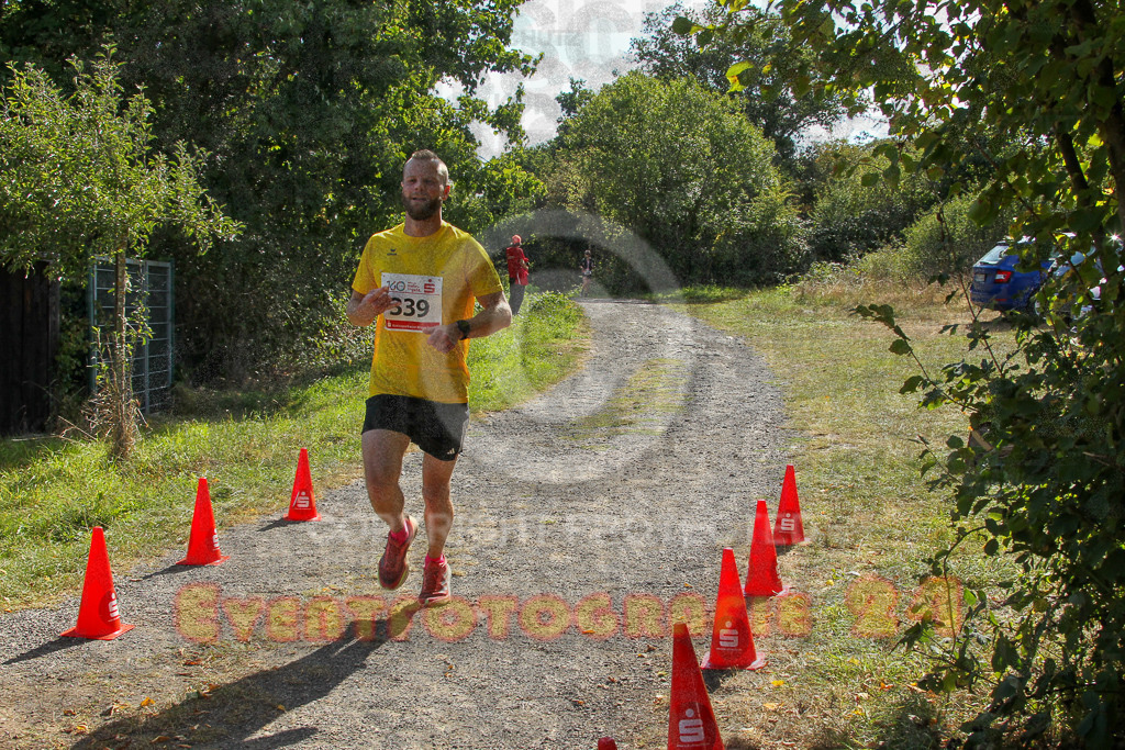 250830_1126_EV4_3437 | Sportfotografie im Rhein-Sieg Kreis, Köln, Bonn, NRW, Rheinland Pfalz, Hessen, etc. Unser Tätigkeitsfeld umfasst den Laufsport vom Volkslauf über den Marathon, Duathlon, Triathon bis zum Ultralauf wie Kölnpfad Ultra oder Schindertrail.
