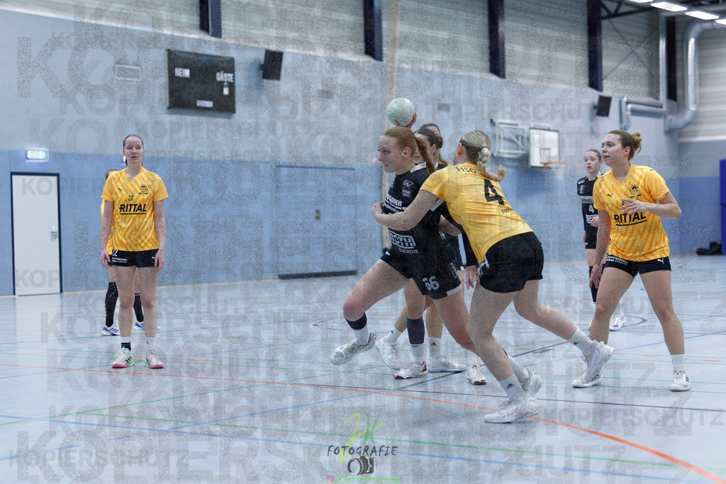 Handball Frauen Oberliga Mitte, HSG Eibelshausen/Ewersbach - HSG Lumdatal | Handball Frauen Oberliga Mitte, HSG Eibelshausen/Ewersbach - HSG Lumdatal am 21.02.2026 in Dietzhölztal-Steinbrücken (Sporthalle am Hammerweiher)Photo © 2026 - Jörg Heinrich - Realisiert mit Pictrs.com