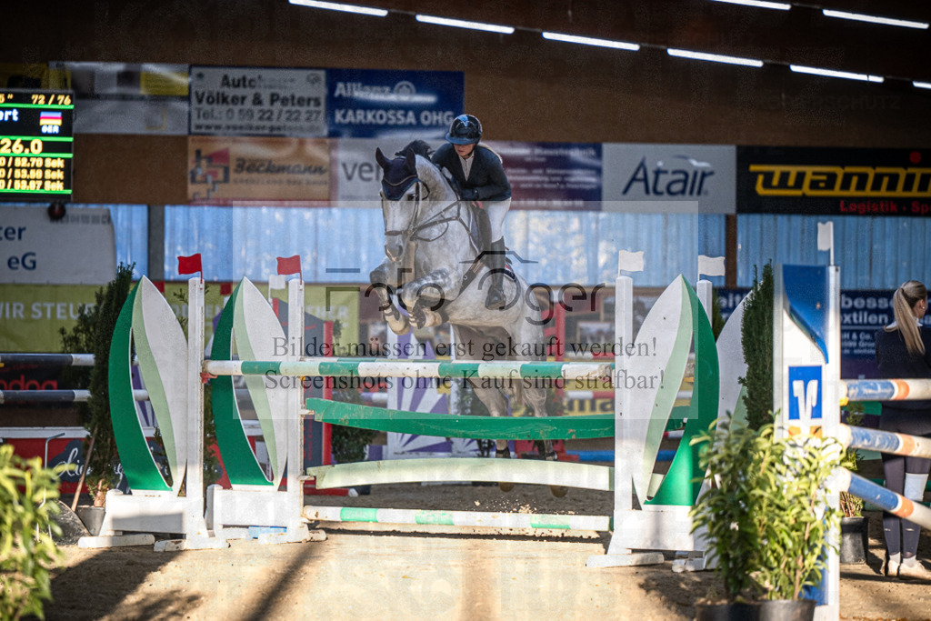 DOS_3867 | Entdecke hochwertige Reitturnierfotos von Foto Oger. Professionell, emotional und authentisch – jetzt Lieblingsmomente im Shop bestellen.Deutschlandweite Turnierfotografie. - Realisiert mit Pictrs.com