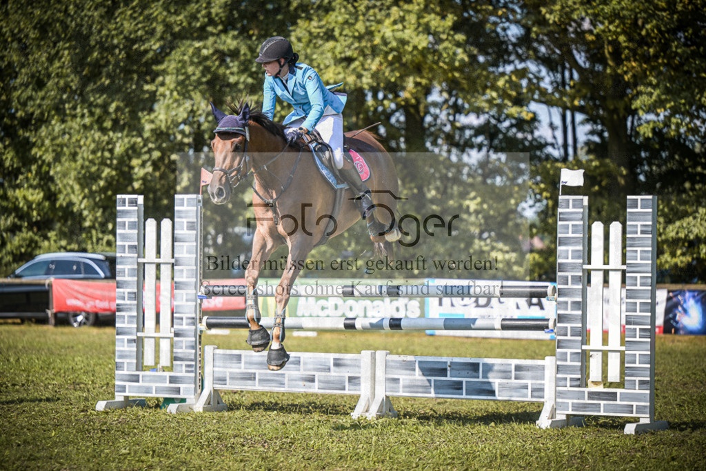 DOS_0314 | Entdecke hochwertige Reitturnierfotos von Foto Oger. Professionell, emotional und authentisch – jetzt Lieblingsmomente im Shop bestellen.Deutschlandweite Turnierfotografie. - Realisiert mit Pictrs.com