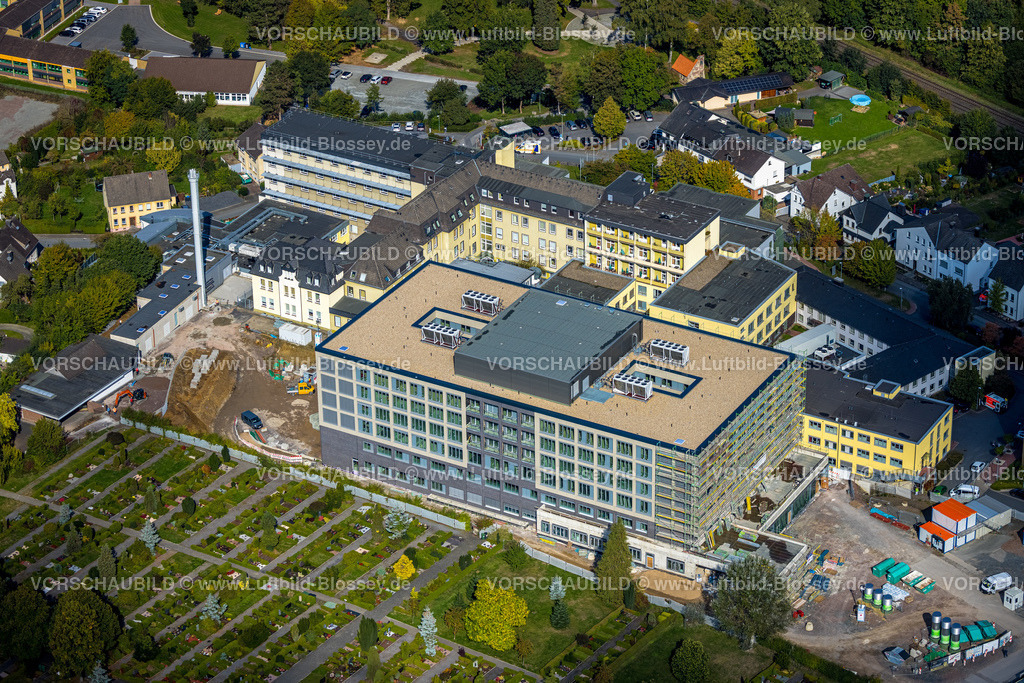 Arnsberg220903335 | Luftbild, Klinikum Hochsauerland - Karolinen-Hospital Hüsten, Baustelle, Hüsten, Arnsberg, Sauerland, Nordrhein-Westfalen, Deutschland