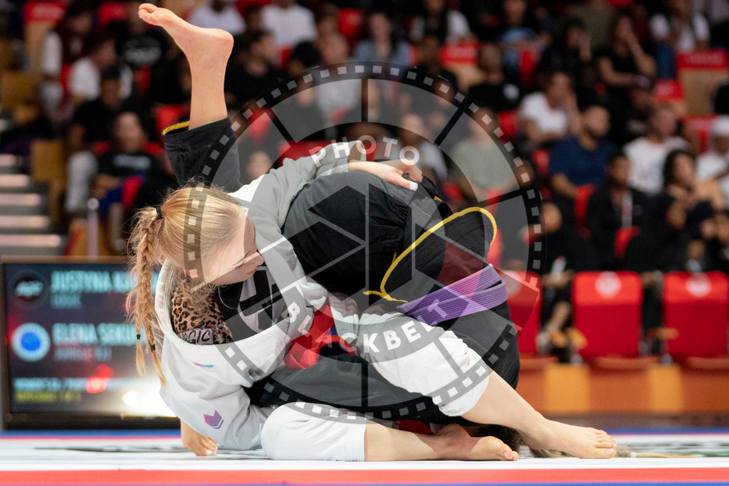 20231109PBB6276 | Fighters compete during the AJP World Professional Championship in the Mubadala Arena in Abu Dhabi, Arab United Emirates, on November 9, 2023.