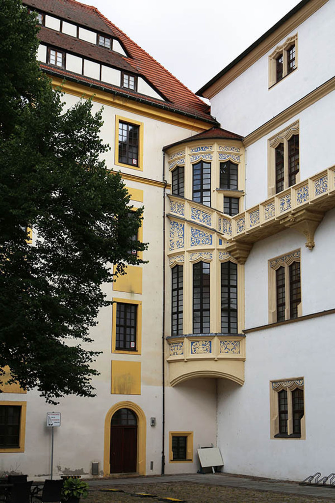 Torgau - Schloss Hartenfels | Entdecke über 20 Kategorien Leipzig-Motive: Foto-Downloads, hochwertige Poster, Leinwand- & Fine-Art-Prints. Jetzt Lieblingsfoto im Bildlexikon Leipzig Shop bestellen!