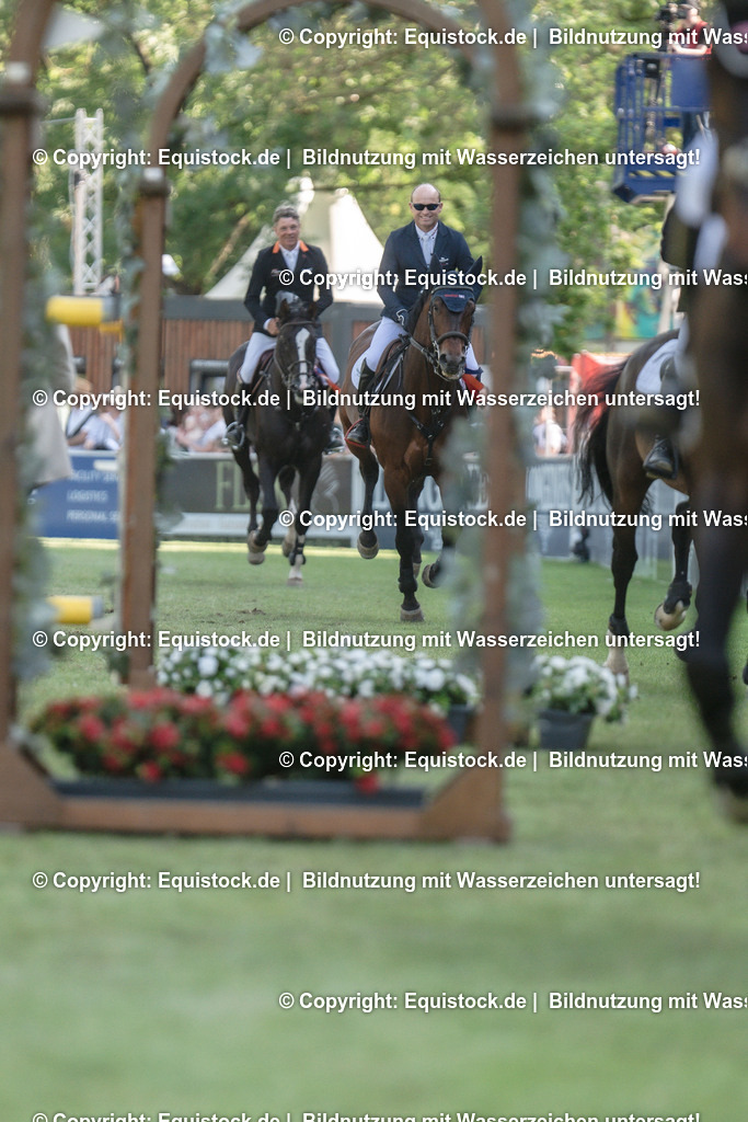 20230528_17_CSI4_Hess.Min.Präs_0389 | equistock