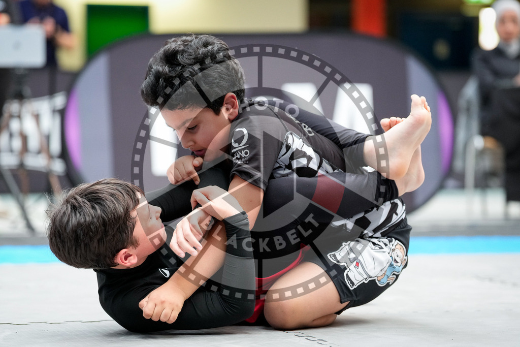 20250920PBB3604 | Athletes compete during the AJP Tour Hamburg International Jiu-Jitsu Championship, on September 20, 2025 in Hamburg, Germany. © Chiara Dazi / photoblackbelt