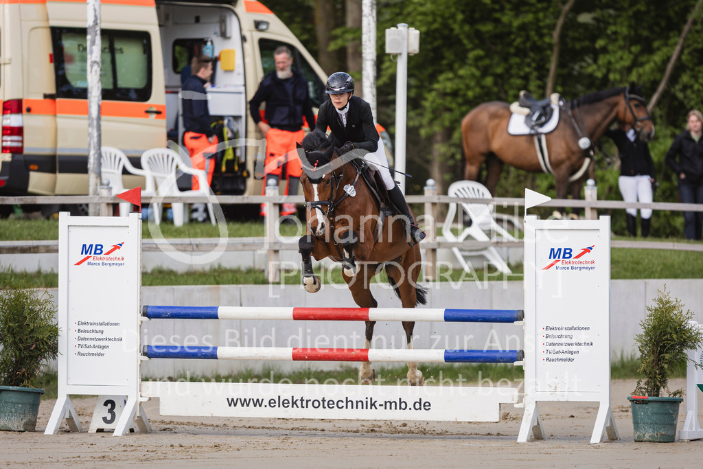 250503_SpengeW_A2-Spr-603 | Deine schönsten Turniermomente als professionelle Fotos! Entdecke hochwertige Pferdesport-Fotografie im Online-Shop. Jetzt Fotos finden & bestellen!