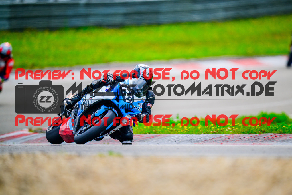 MaZZes_FotoMatrix_240910_6007705_9383 | WEISS