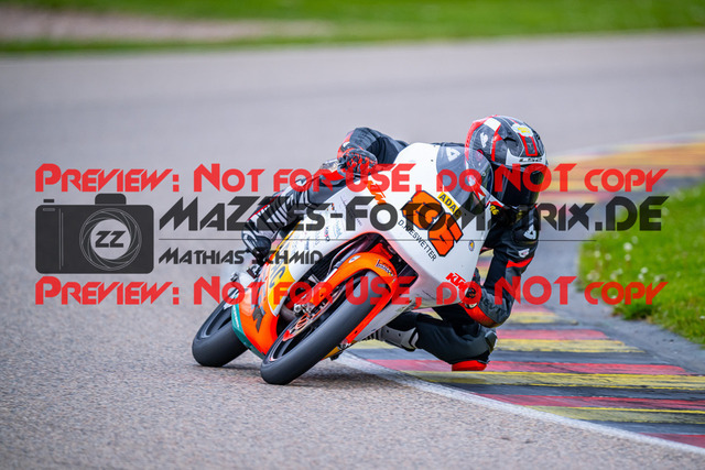 MaZZes_FotoMatrix_240503_6007705_9009 | KTM