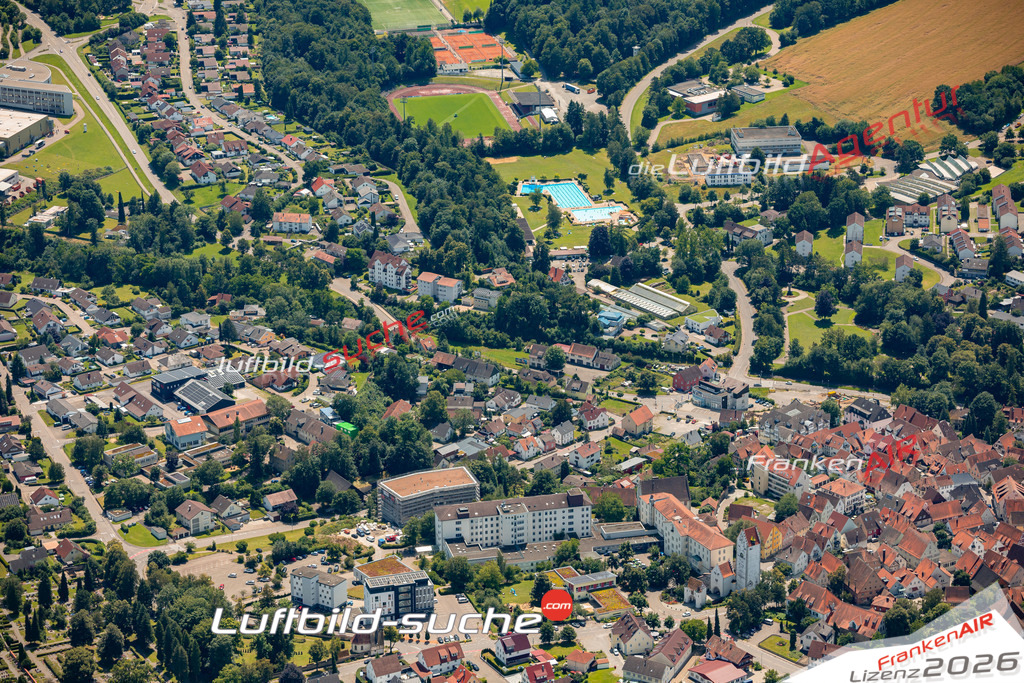 Das Luftbild zeigt :  Pfullendorf - Die Luftaufnahme wurde 2024 vom UL-Flugzeug aus erstellt ( keine Drohne ) - Hochauflösende Luftaufnahme - Für grossformatige Ausdrucke geeignet. Die Geschenkidee !Mit Lizenz und Bildrechte bestellbar