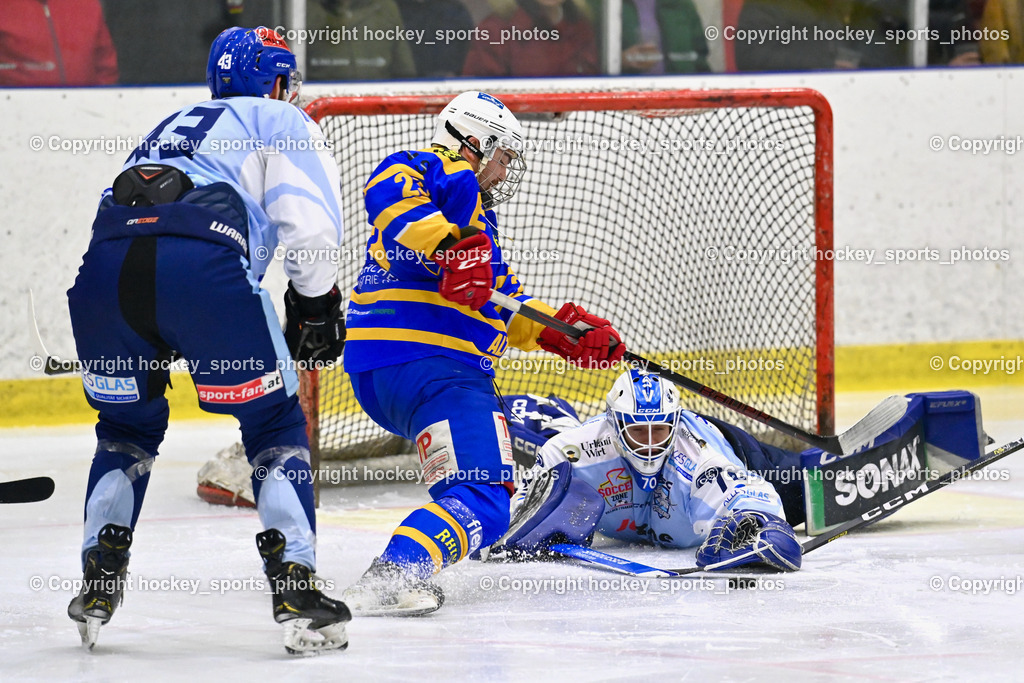 EHC Althofen vs. ESC Steindorf 6.3.2024 | #43 Oraze Martin ESC Steindorf, #23 Kurath Florian EHC Althofen, #72 Moser Lucas ESC Steindorf, EHC Althofen vs. ESC Steindorf 6.3.2024, EHC Althofen vs. ESC Steindorf am 06.03.2024 in Althofen (Stadthalle Althofen ), Austria, (Photo by Bernd Stefan)