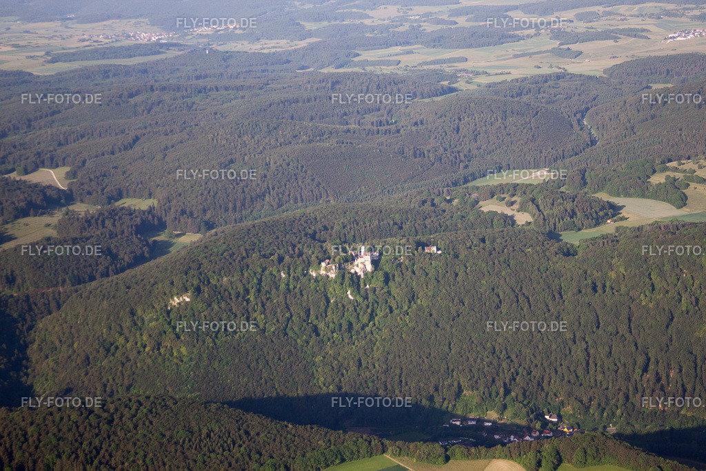 Schloss Lichtenstein | Luftbild: Schloss Lichtenstein im Ortsteil Honau in Lichtenstein im Bundesland Baden-Württemberg in Deutschland. Foto: IMG_67653.jpg vom 09.06.2014 durch Werner Riehm/FLY-FOTO.de - Realisiert mit Pictrs.com