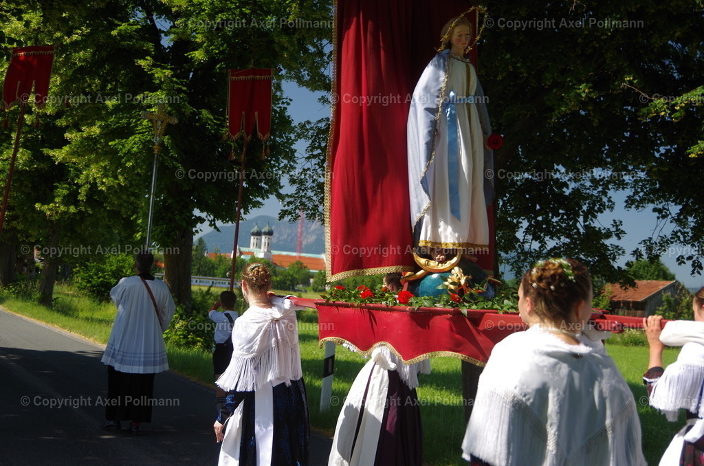 IMGP6224 | fotografiert von Axel PollmannLeonhardi Wallfahrt Benediktbeuern und Murnau, Fronleichnam, Fasching, Landschaft im Loisachtal und Benediktbeuern  - Realisiert mit Pictrs.com